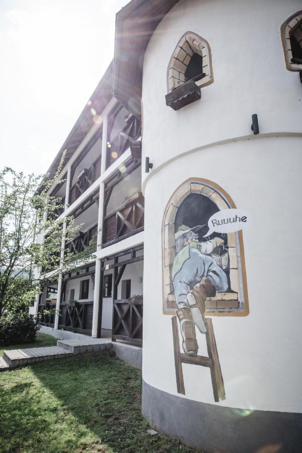Toschis Station-Motel-Wirtshaus-An Der Autobahn-Bowling Zella-Mehlis Exteriér fotografie